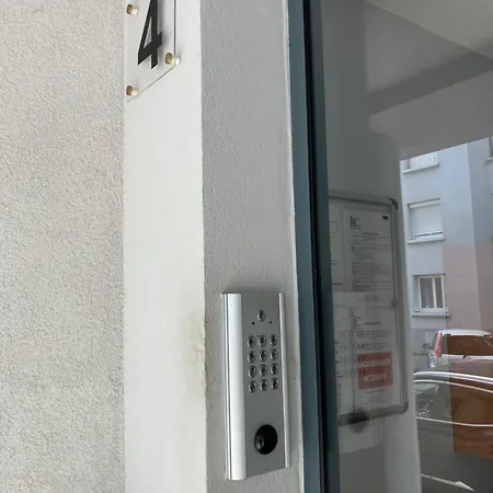 Moissan Taillefer * 格勒诺布尔